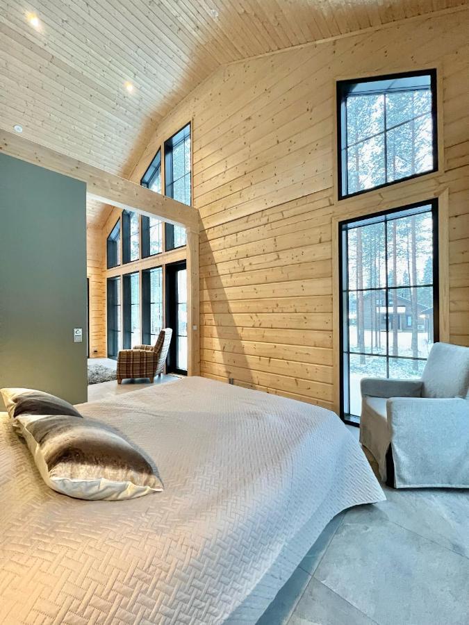 Chalet Black Work Levi Aarni